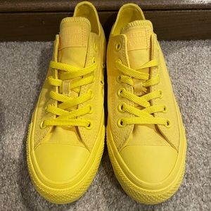NWOB Yellow Converse
